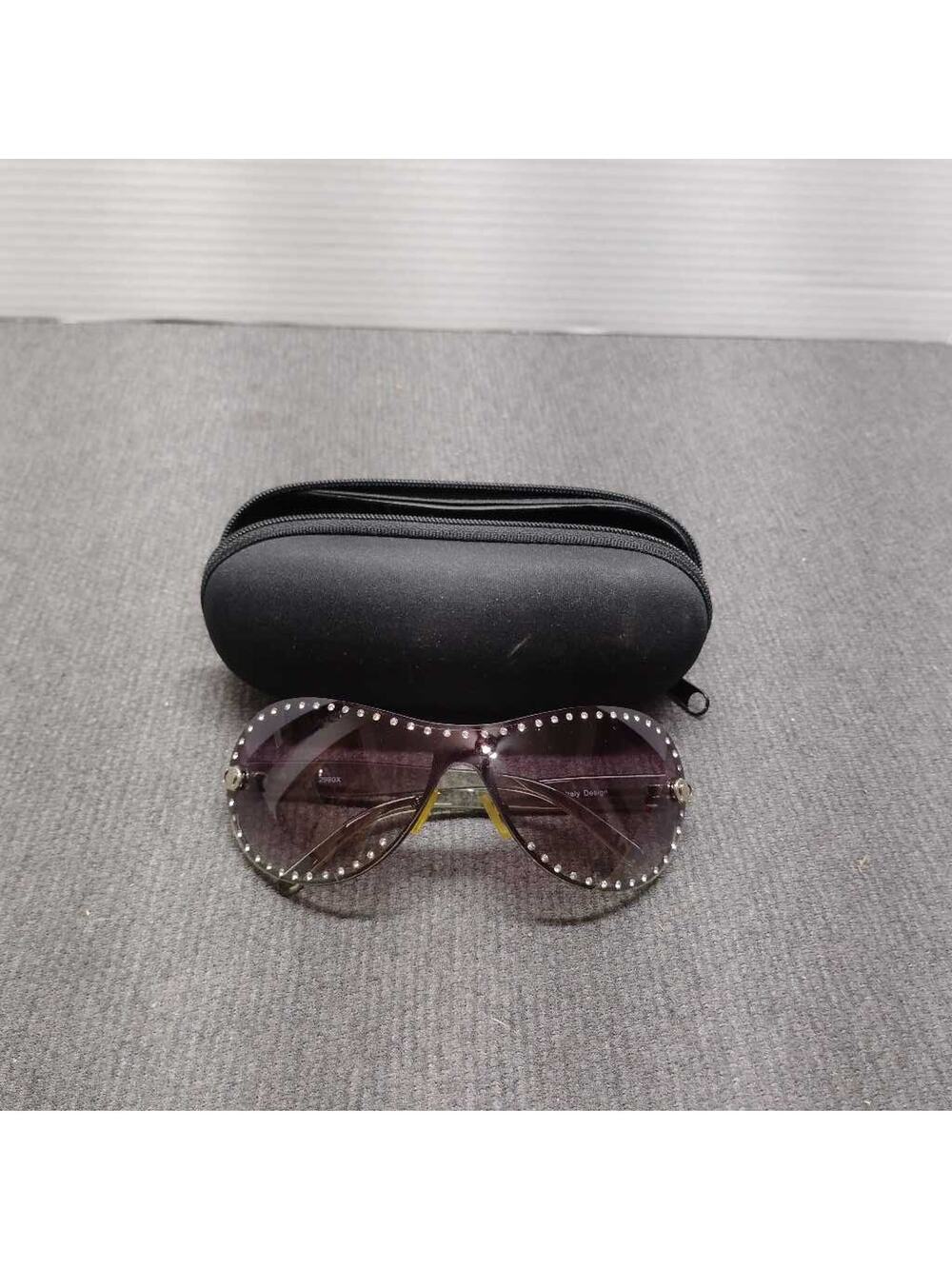 Italy Design 2990X Rhinestone Aviator Sunglasses w/ Case